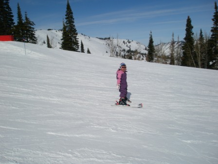 Kasen skiing from the top